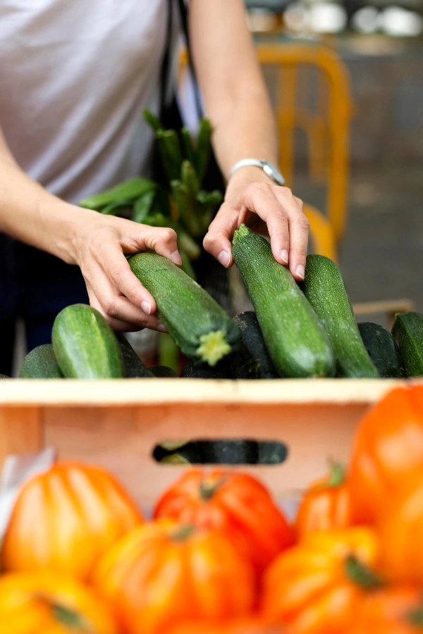 Young woman doing her groceries shopping